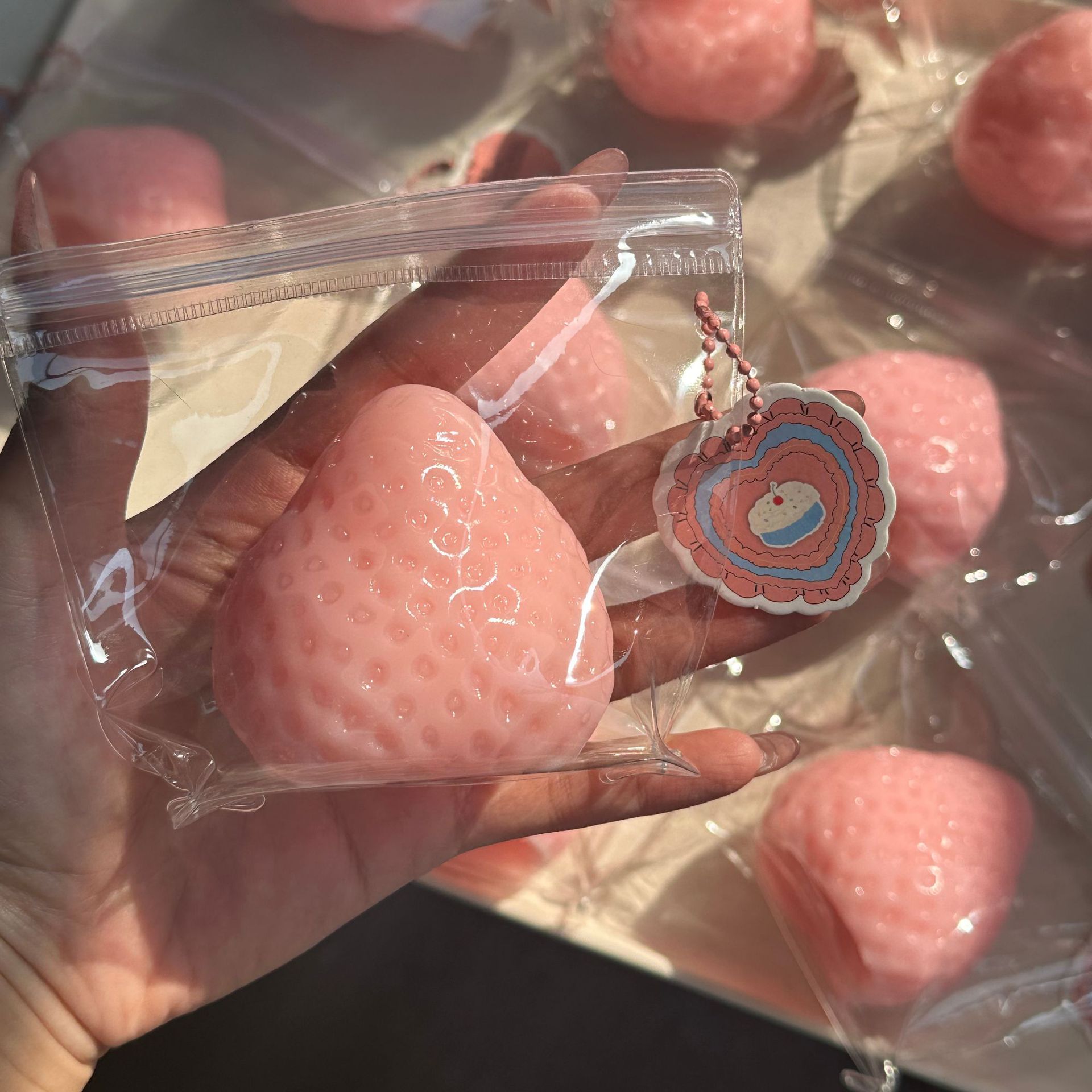 Strawberry Taba Squishy Fidget - đánh giá và giá Party Games For Adults And Kids